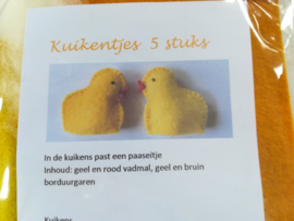 Kuikentjes  (5 stuks) voor een paasei