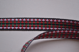 Groen rood wit zwart geruit.  Losse meters