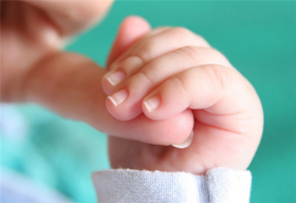 AL GESCHONKEN / Goldi - Nagelschaartje voor baby, met beschermkapje
