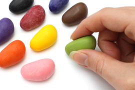 Crayon Rocks - Krijtjes in een kartonnen kraft doos - 32 kleuren, 64 stuks