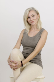 Engel Natur - Dames mouwloos hemd in bio merinowol met zijde - Walnoot - op voorraad in 34/36, 38/40, 42/44 of 46/48