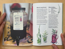 Bijvoet, het magische vrouwen- en sjamanenkruid  NIEUW Met gratis boekenlegger! - Tanja Hilgers -  In bestelling, voorradig op 9 april