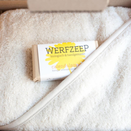 Werfzeep -  Set Baby /Kind bio badhandoek met kap en bio calendulazeep