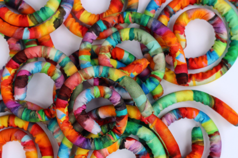 Hand made and Fair Trade Dread Accessoires | In the woods Verandwoord spelen || We just ♥ eco & fairtrade