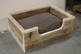 Hondenmand Jip gebruikt hout