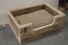 Hondenmand Jip gebruikt hout