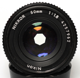 Nikmon 50mm f1,8 series E