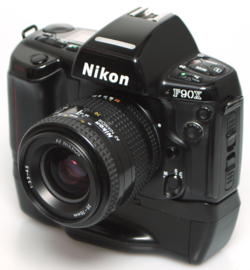 Nikon F90X + Nikon AF 35-70