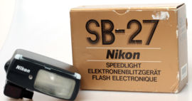 Nikon SB-27 TTL. Flitser