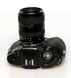 Leica R8 +  leica 4.0  / 35 - 70 lens vario Elmarit+ macro