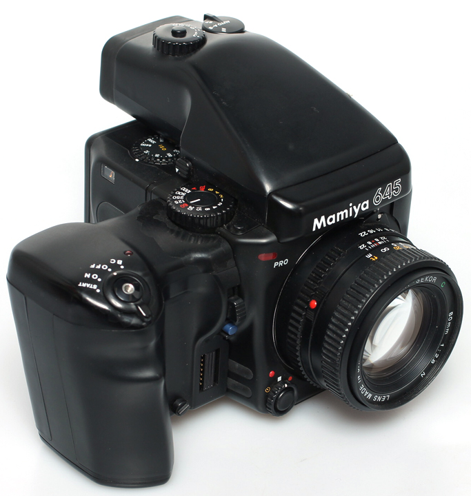 Mamiya 645 Pro + 80mm f2,8 N, winder en AE zoeker