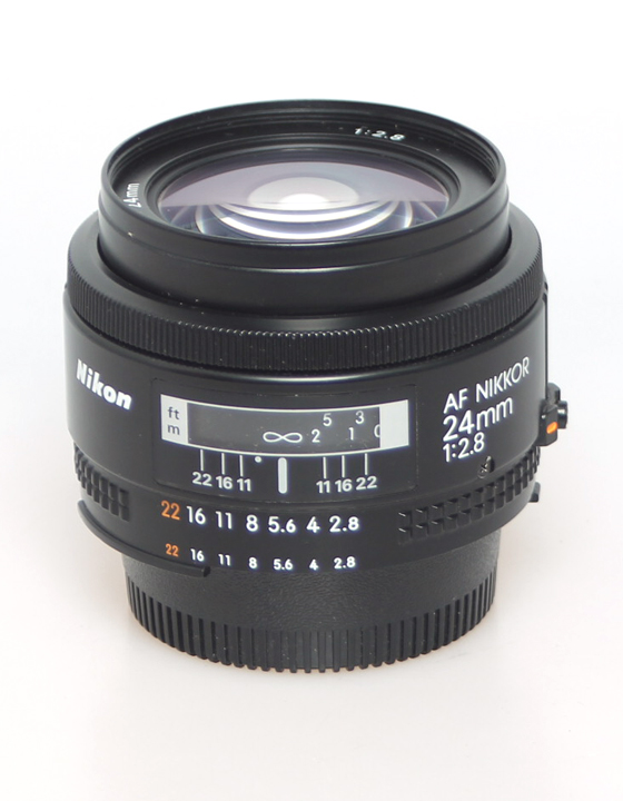 Nikon AF 2.8/ 24 mm
