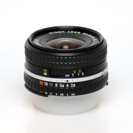 Nikon AIS-E 28mm f2.8