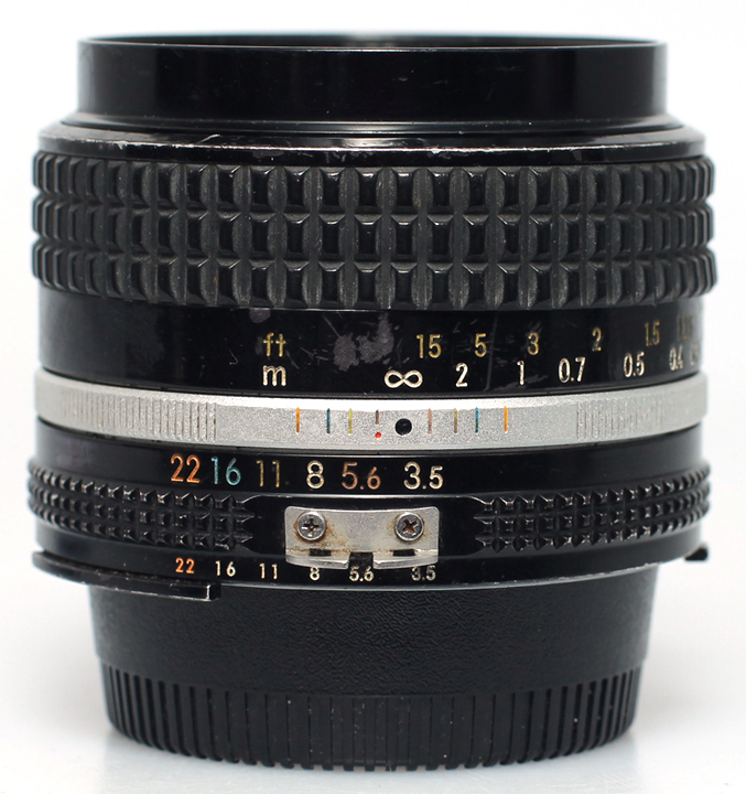 Nikon AI-S 28mm f3,5