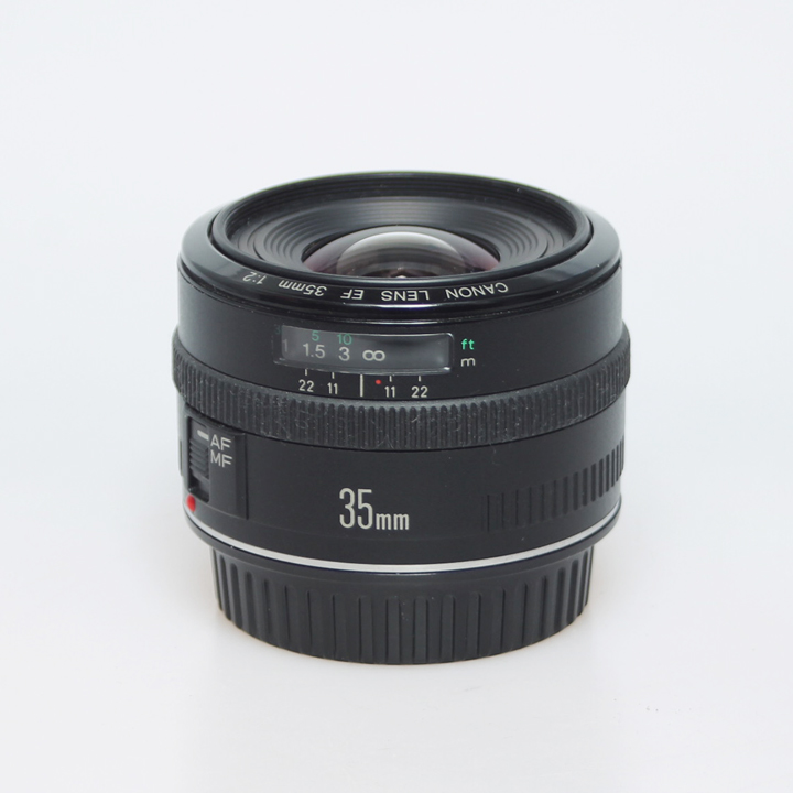 Canon EF f2.0 - 35mm