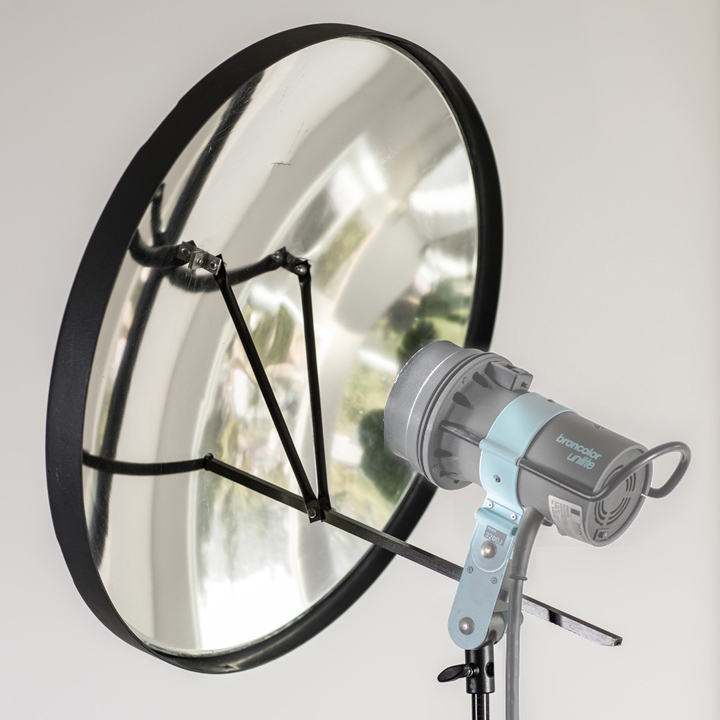 Broncolor Satellite Evolution + tripod