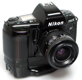 Nikon F90X + Nikon AF 35-70