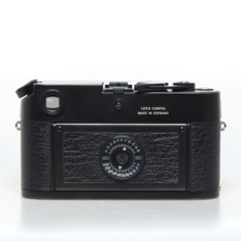 Leica M6 TTL + 35mm f1.4 Summilux V2
