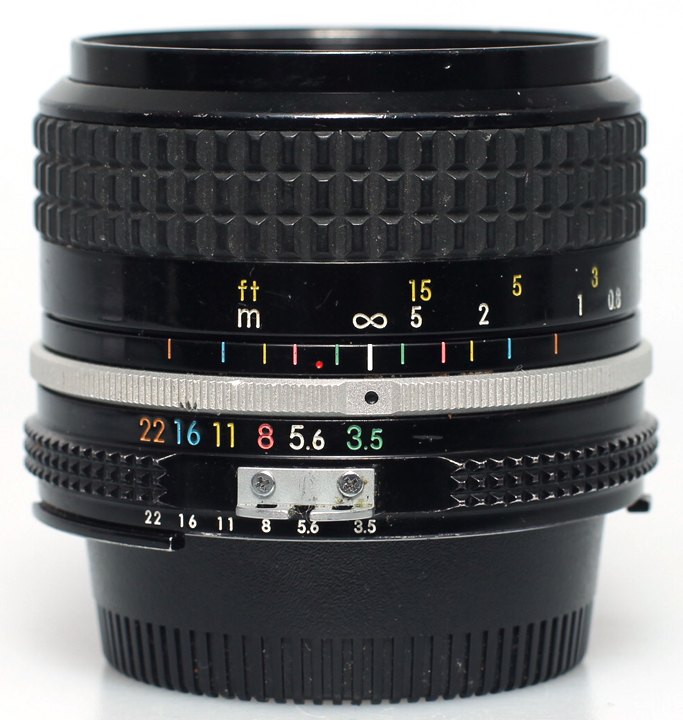 Nikon AI 28mm f3,5