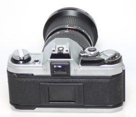 Canon AE-1  + 3.5 / 35~ 105 mm