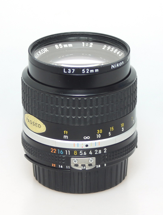 Nikon AI S 2.0/ 85 mm