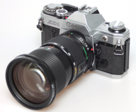 Canon AE-1  + 3.5 / 35~ 105 mm