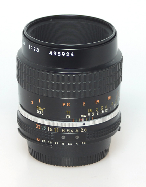 Nikon AI-S 2.8 / 55mm micro nikkor