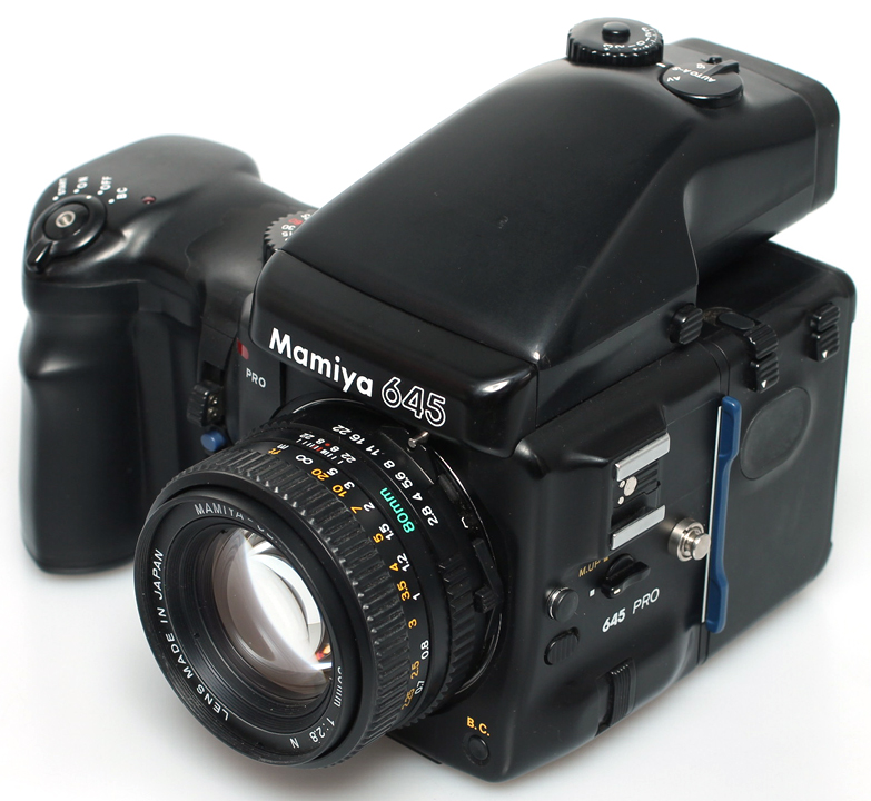 Mamiya 645 Pro + 80mm f2,8 N, winder en AE zoeker