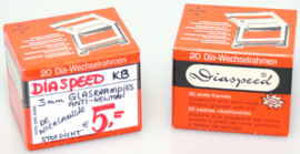 Diaspeed diaraampjes  . kleinbeeld met glas.   supergoedkoop