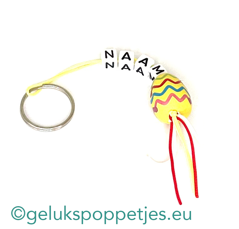Naam sleutelhanger met gelukspaaseitje