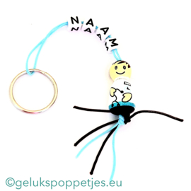 Naam sleutelhanger met broeder gelukspoppetje
