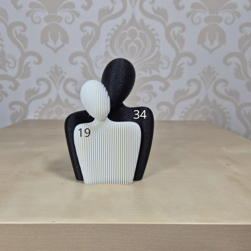 3D-geprint Valentijnsbeeldje koppel - Man en Vrouw - Combineerbare Kleuren