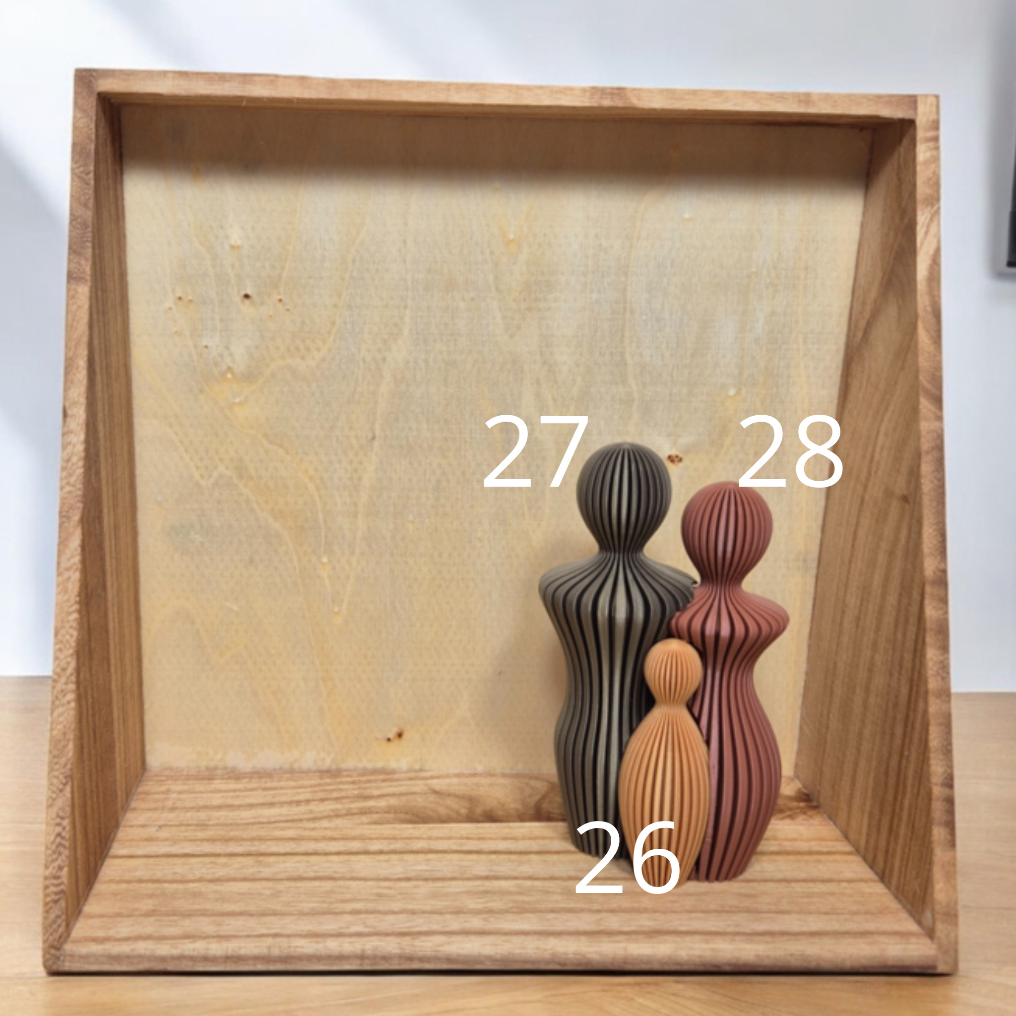 Modern 3d geprint beeldje gezin met 1 kind