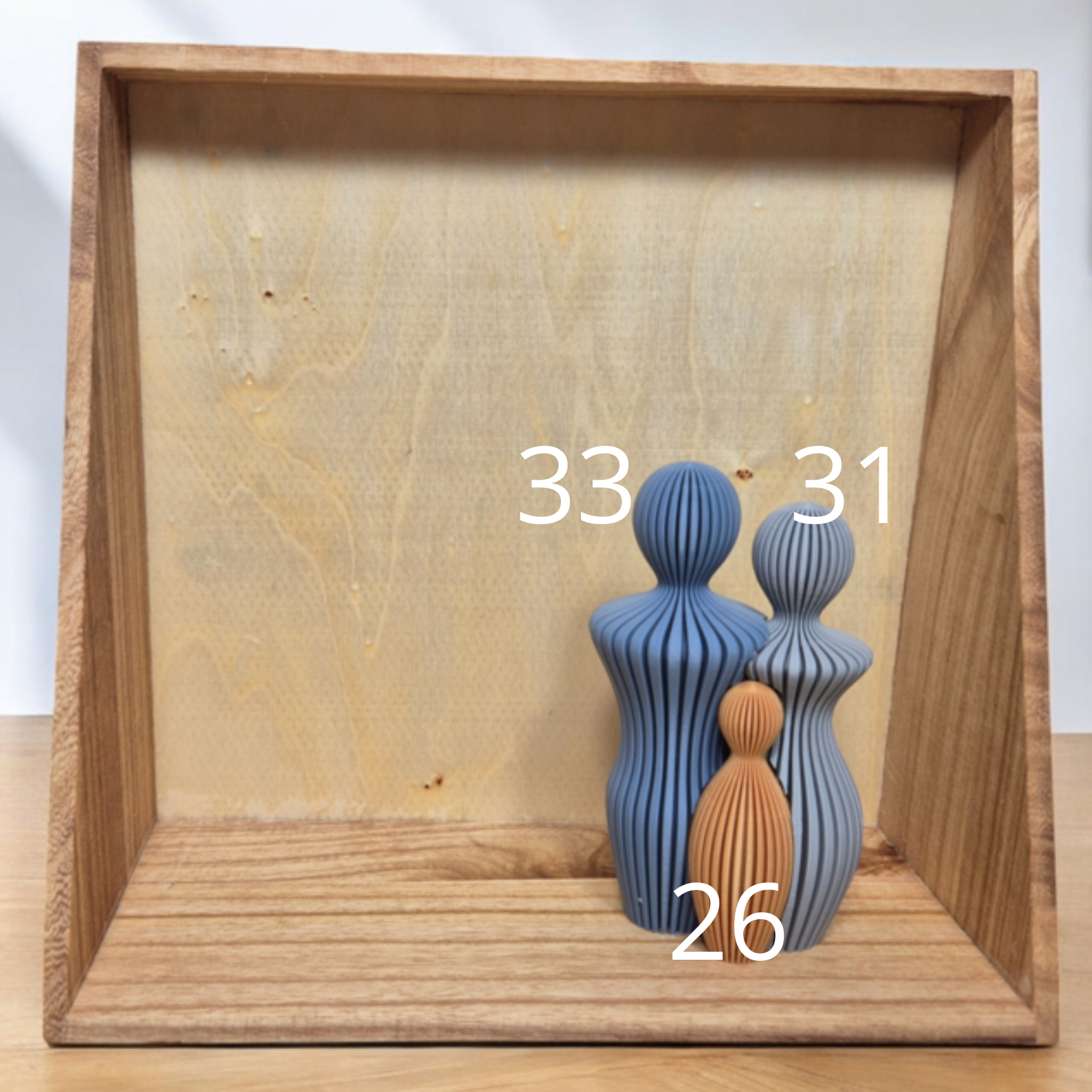 Modern 3d geprint beeldje gezin met 1 kind