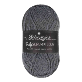 Scheepjes Truly Scrumptious - 380 Black Sesame Muffin