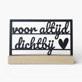 "Voor altijd dichtbij" – 3D geprinte quote – minimalistische decoratie