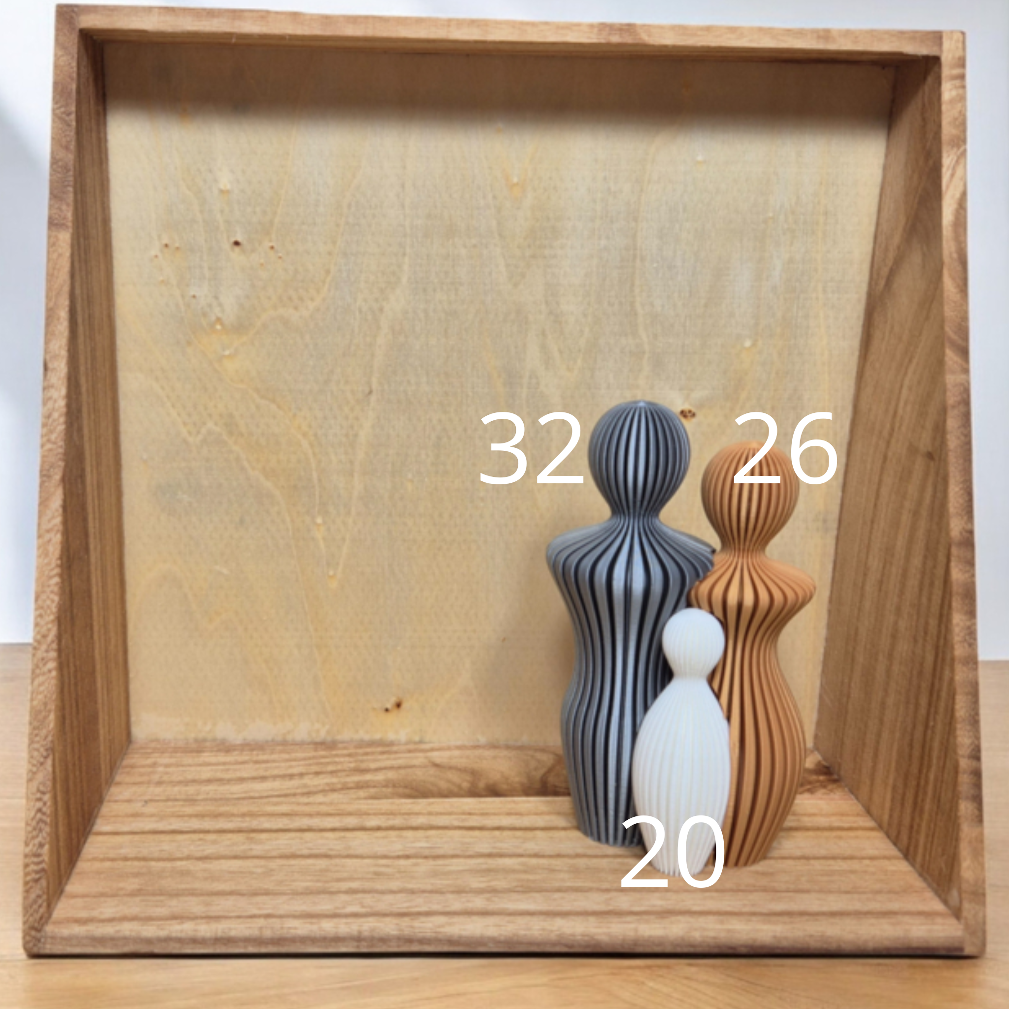 Modern 3d geprint beeldje gezin met 1 kind
