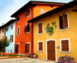 Trebbiano, Garganega, Trebbianello, Cortese, Chardonnay - Custoza, Garda,