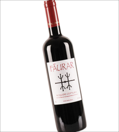 Feteasca Neagra, Merlot, Cabernet Sauvignon - Faurar Rosu, wijnhuis Davino - Roemenie