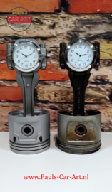 Rover V8 Piston clock