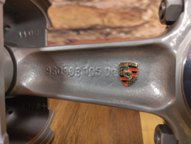 Porsche 3.0L 911 930  Aircooled flat six Piston clock