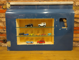 Land Rover Display door