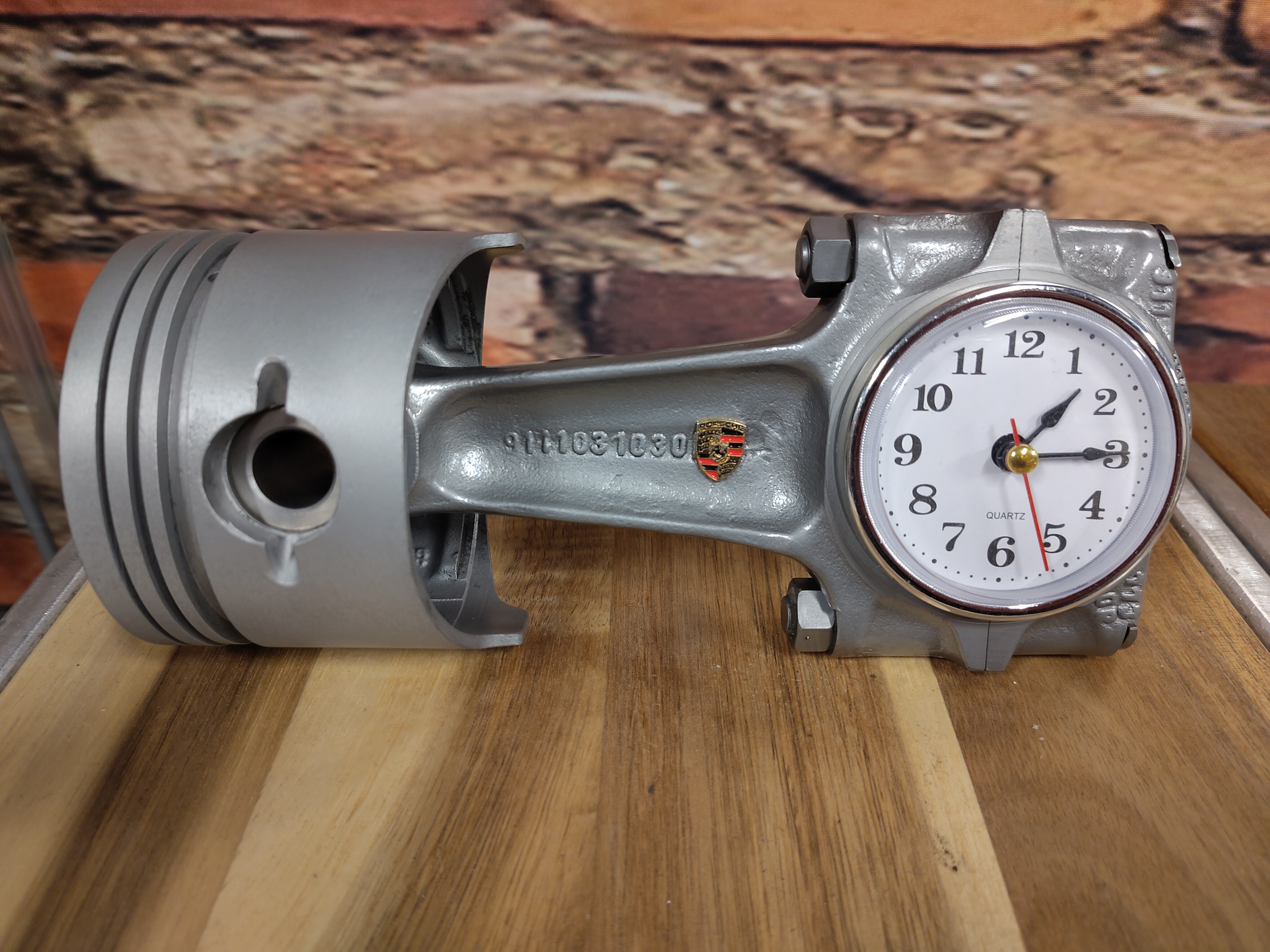 Porsche 911  Aircooled flat six Piston clock