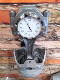 Ford 302 5L V8 Piston clock