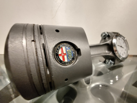 Alfa Romeo Nord Kolben Uhr