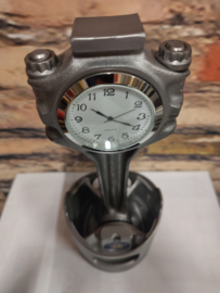 Mercedes-Benz V8 Piston clock (M116/M117 motor)