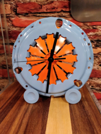 Clutch klok Gulf Style, staande desk uitvoering