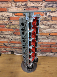 Ferrari 512 BBi Cilinder head side table