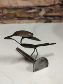 Teaspoon bird
