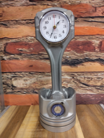 Mercedes-Benz V8 420CDI Piston clock